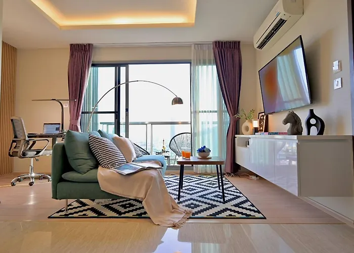 5min Metro | Kingbed | Kitchen Full | Netflix Wifi *